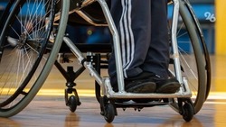 Получить кресло-коляску инвалиду из Невинномысска помогли в прокуратуре